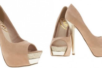 Schuh 'Hot Lips' platform peep toes